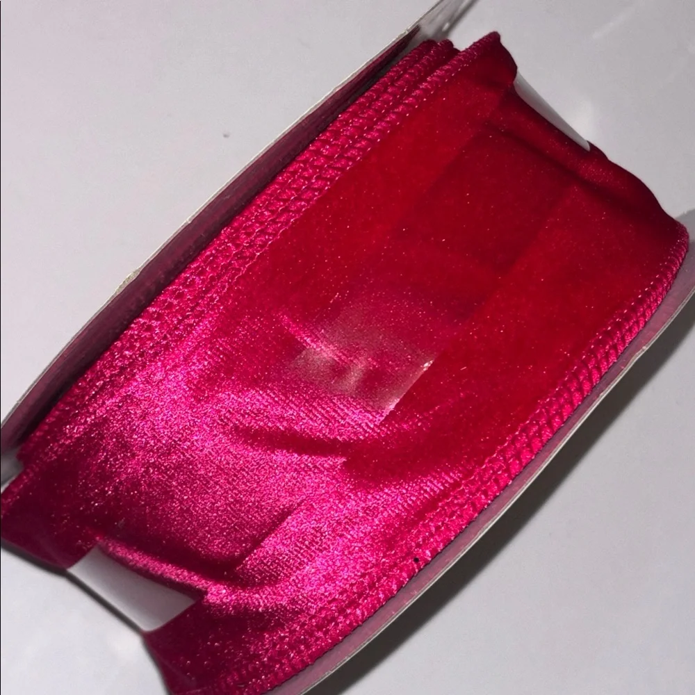 Velvet Ribbon in Deep Fuchsia 80ft Hot Pink Velvet Wire Ribbon 2 1/2”x80ft NEW